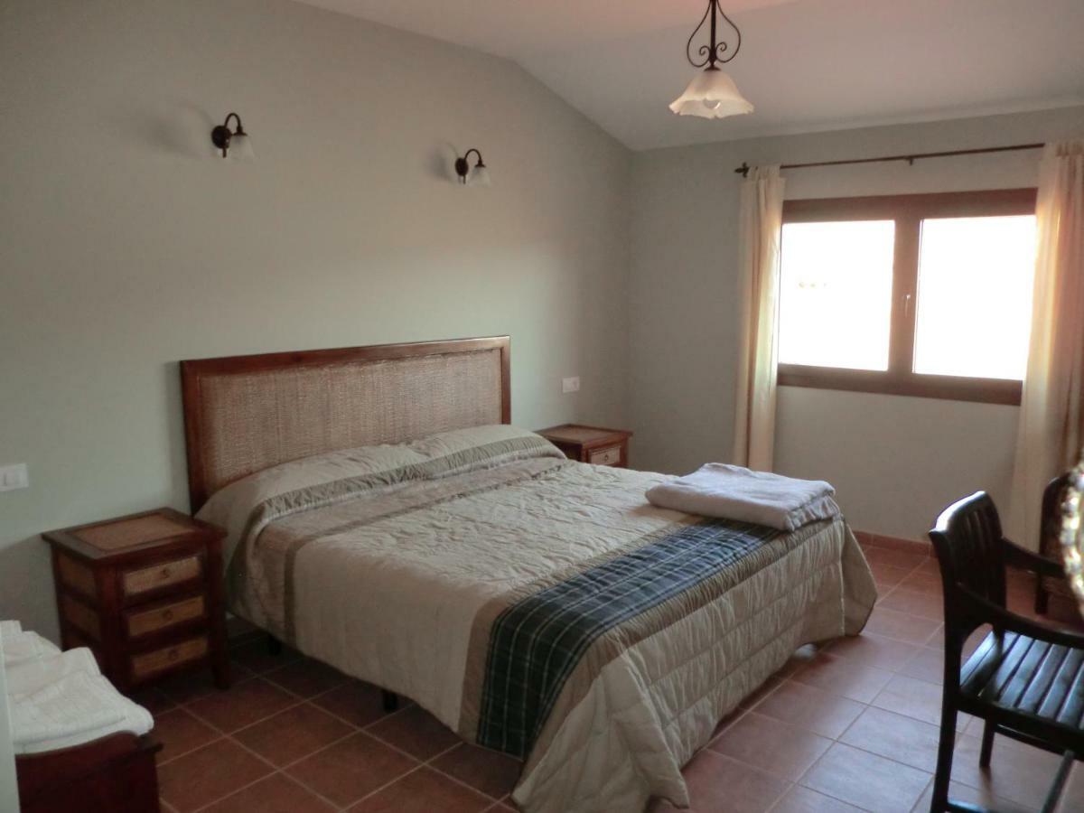 בית הארחה Mestanza 	C.Rural Huertadeltiocruz מראה חיצוני תמונה